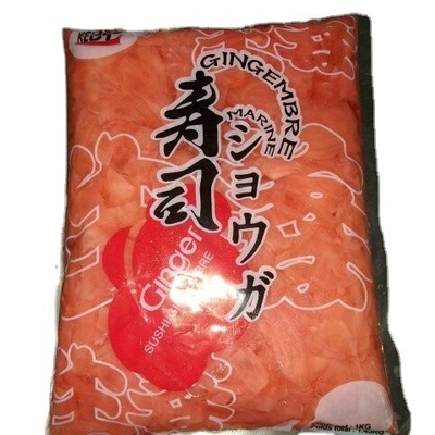 Wasserkonservierung Prozess Süßes eingelegtes Sushi Ingwer in großen Mengen für japanische Köstlichkeiten