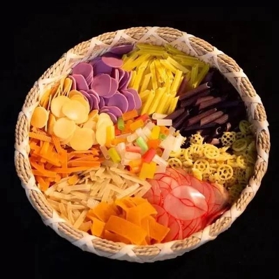 Ungekochtes getrocknetes rotes Pellets Kartoffelchips CRISPY PAOSI Gemischter Embryonenmaterial