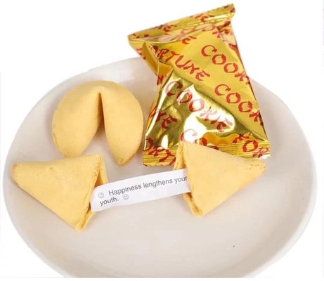 Textur Harte chinesische Süßigkeiten GK Mehl Quadratform Custom Fortune Cookie koreanische Snacks