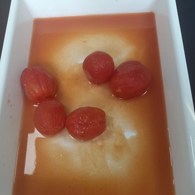 Leckere, süße Tomaten aus frischem Rohmaterial