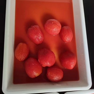 Leckere, süße Tomaten aus frischem Rohmaterial