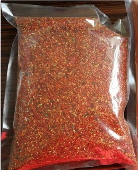 Erleben Sie die perfekte Mischung aus getrocknetem rotem Chili und Shichimi Nanami Togarashi Pulver