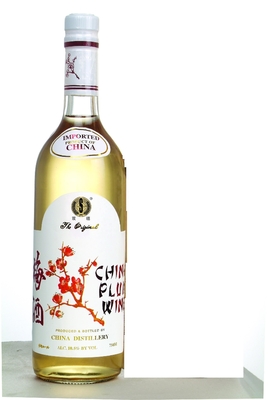 Chinesischer Stil Grüner Pflaumenwein OEM 10,5% 14% mit einer Haltbarkeit von 36 Monaten