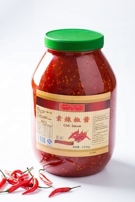 Konservierter Chilischmaß Süßes Sriracha Hot Chili Sauce und angemessene Inhalte